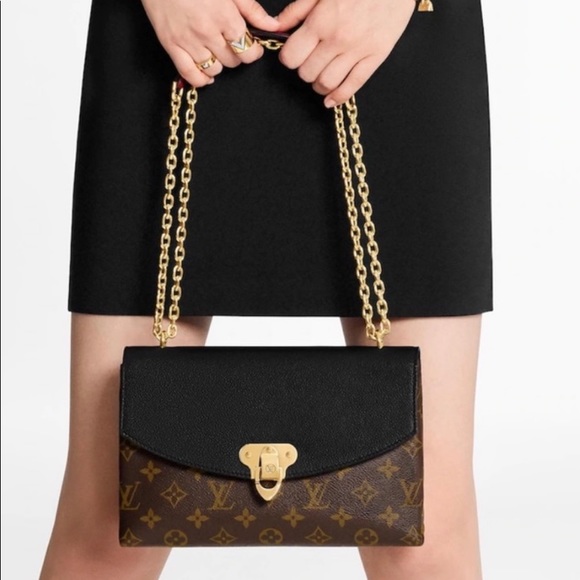 Saint-Placide Louis Vuitton LIKE NEW! Comes with box and dust bag - Picture 16 of 17